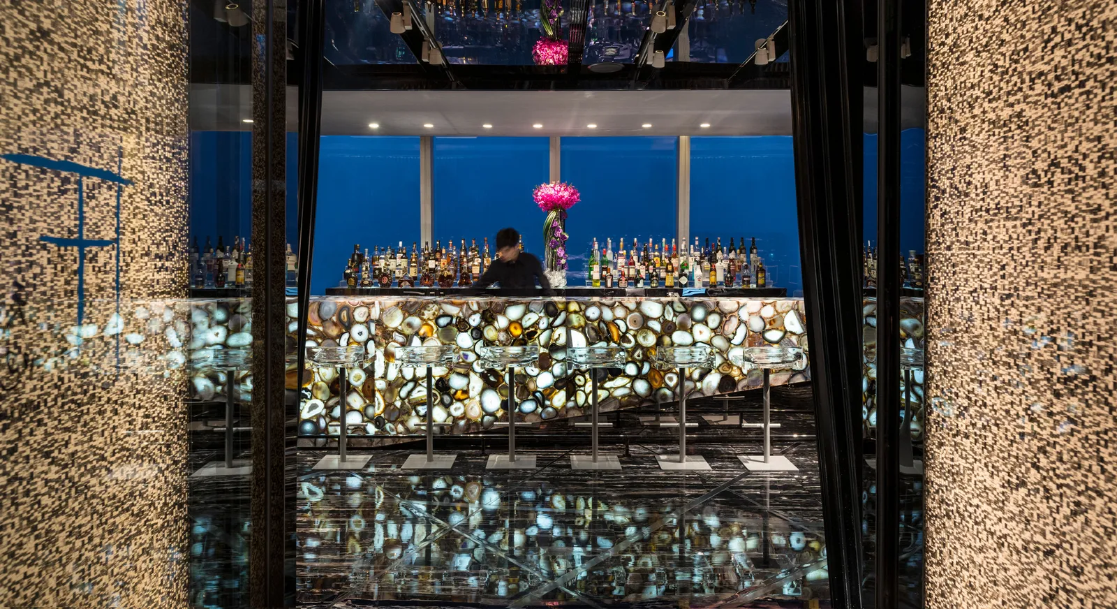 Four Seasons Hotel Guangzhou, China — Exterior, Guangzhou