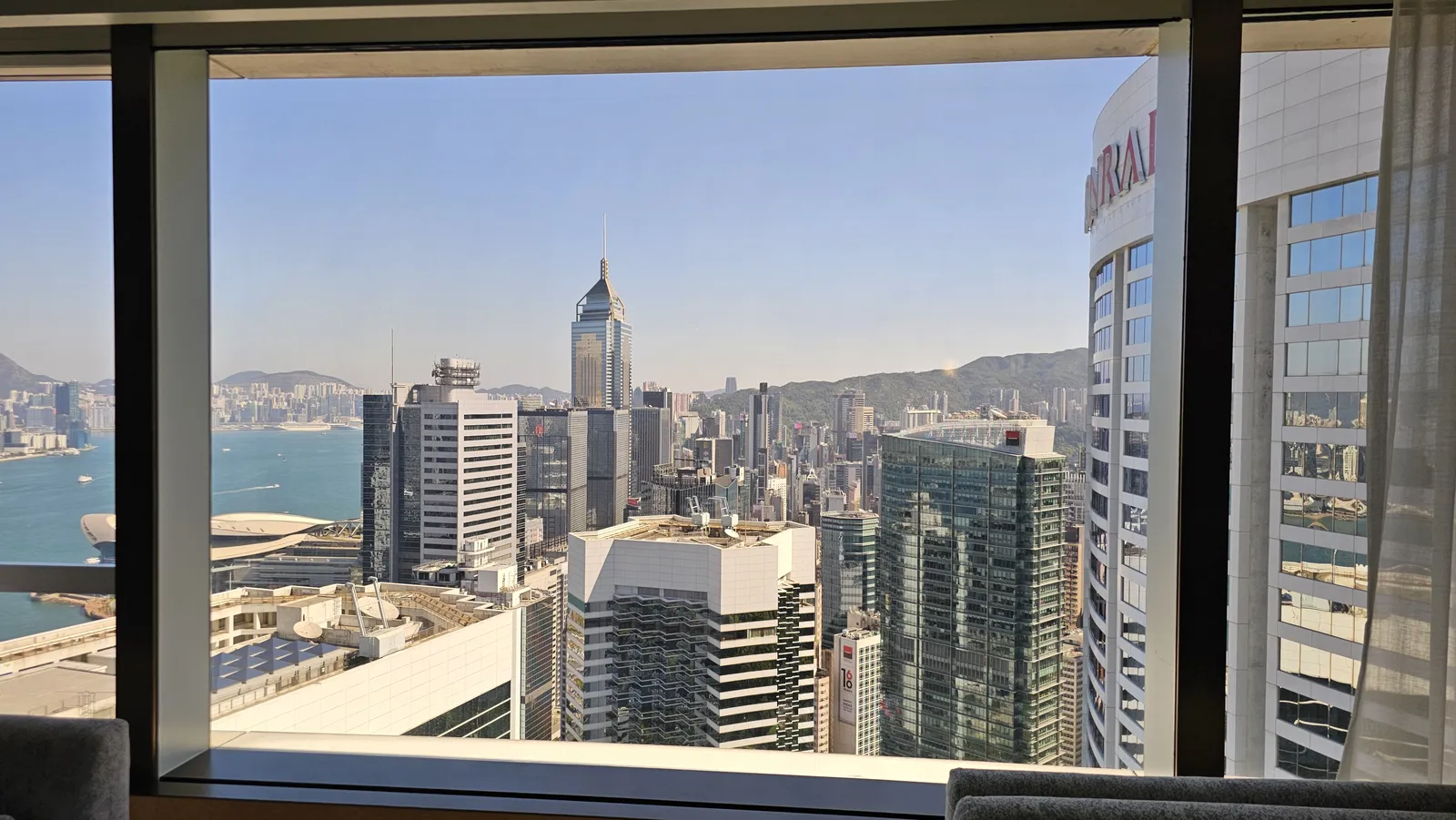 Island Shangri-La, Hong Kong — Exterior, Hong Kong
