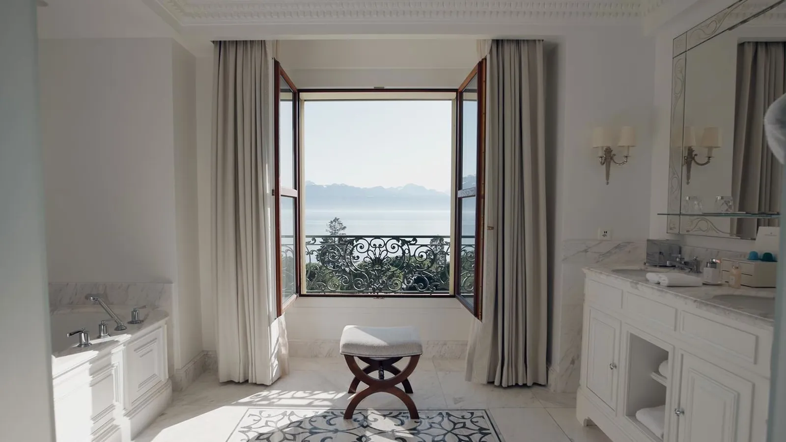 Beau-Rivage Palace, Lausanne