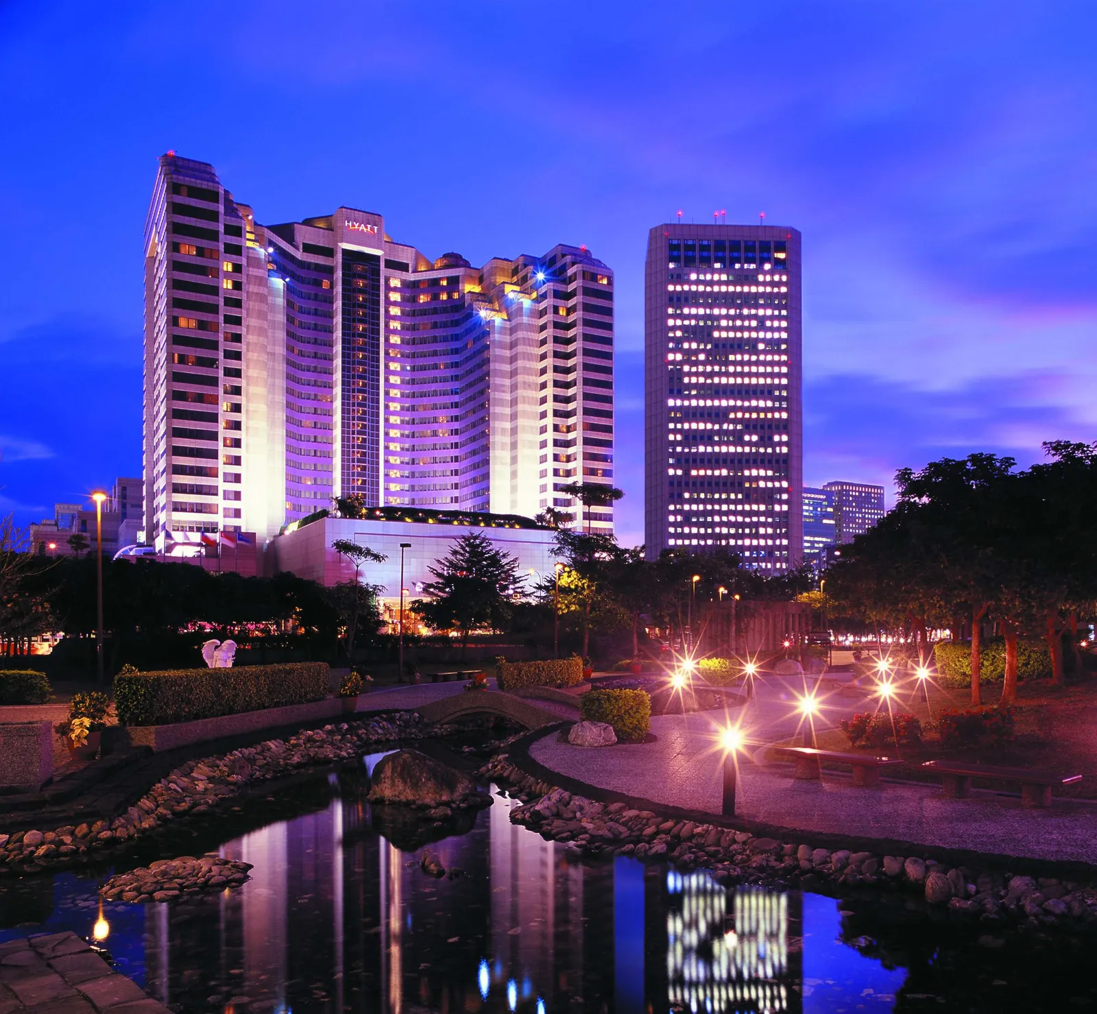 Grand Hyatt Taipei — Exterior, Taipei