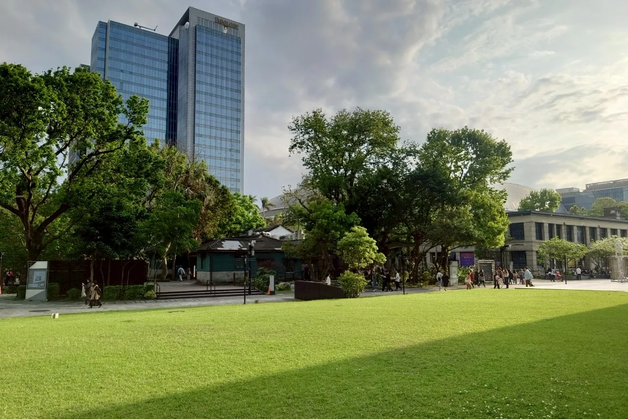 Eslite Hotel — Exterior, Taipei