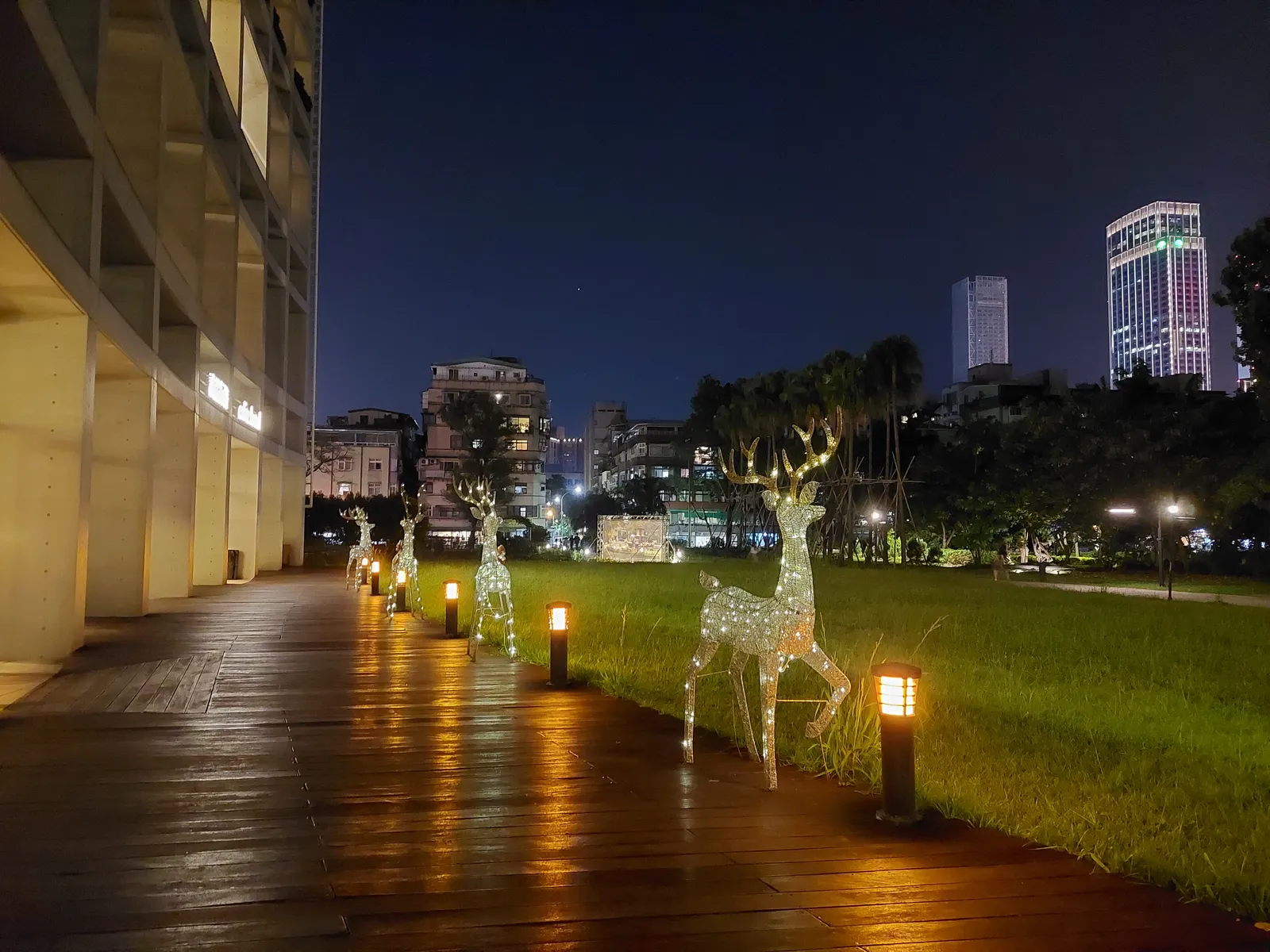 Eslite Hotel — Exterior, Taipei