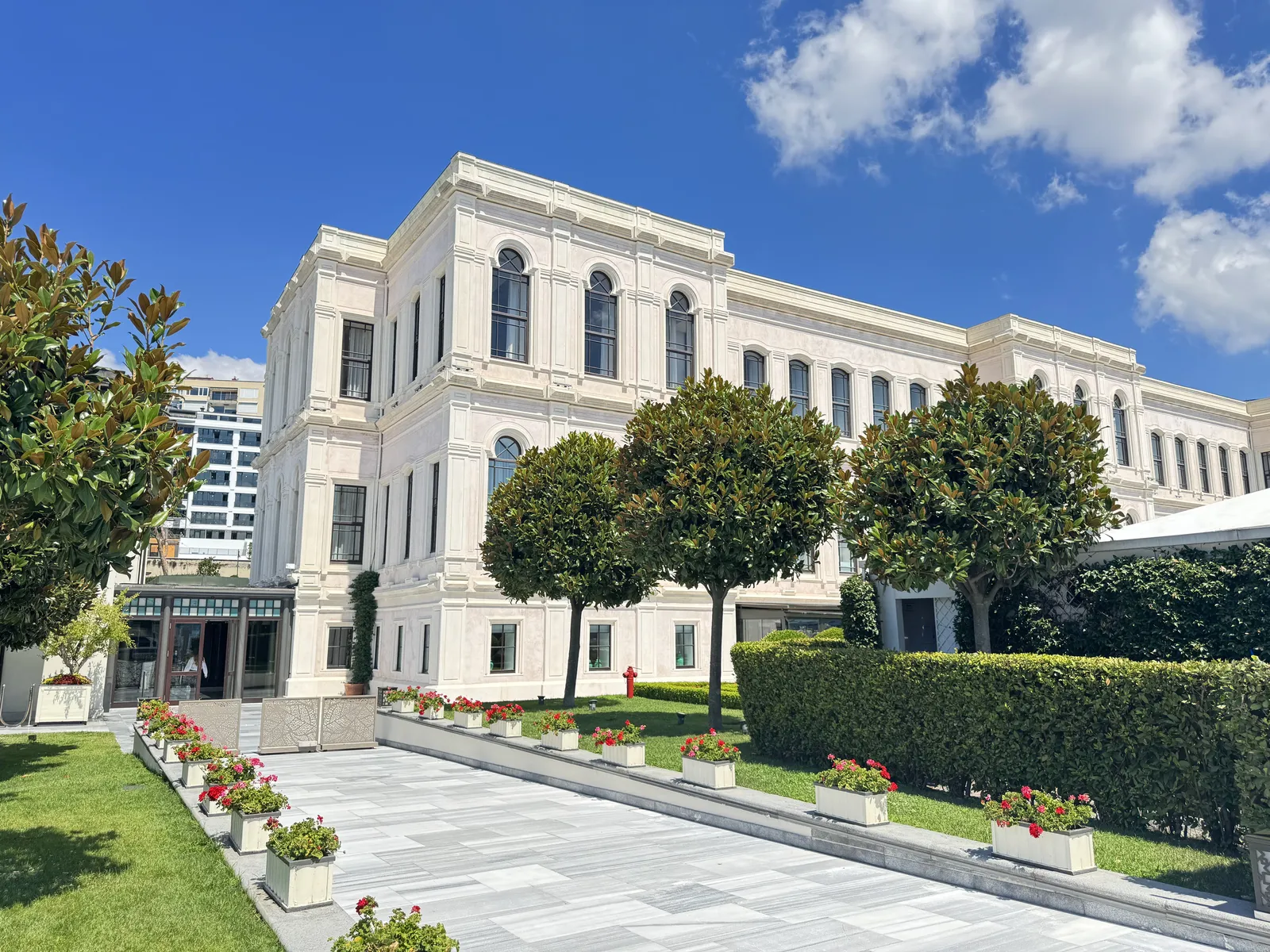 Four Seasons Hotel Istanbul at the Bosphorus — Exterior, Istanbul
