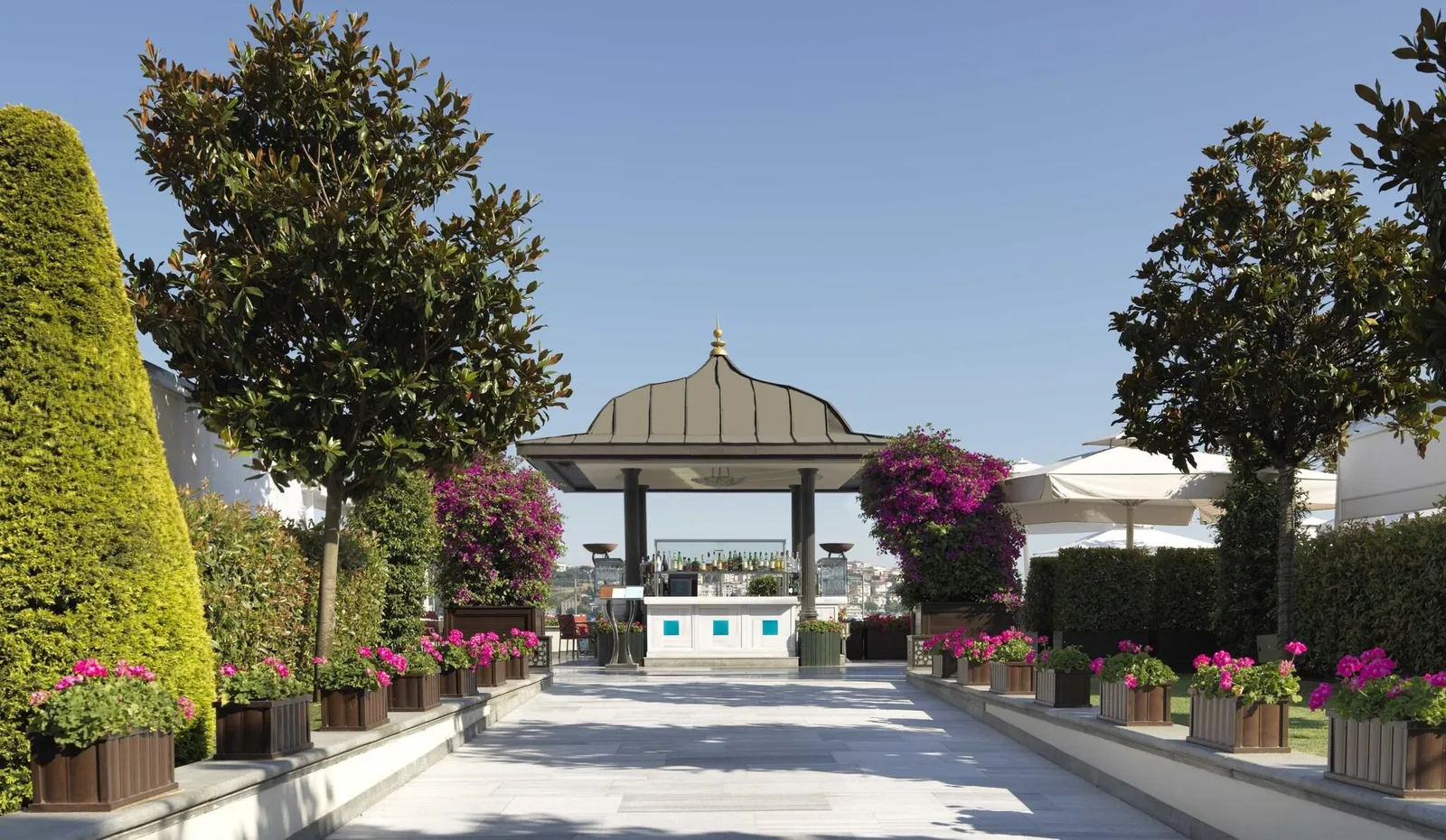 Four Seasons Hotel Istanbul at the Bosphorus — Exterior, Istanbul