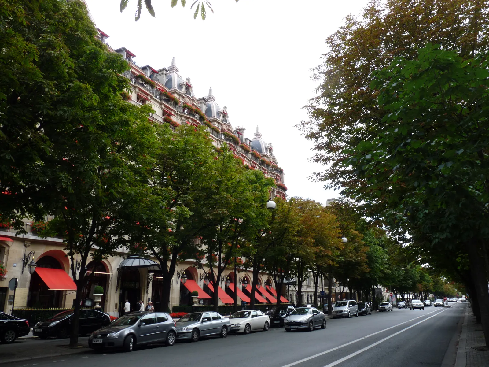 Hôtel Plaza Athénée, Paris
