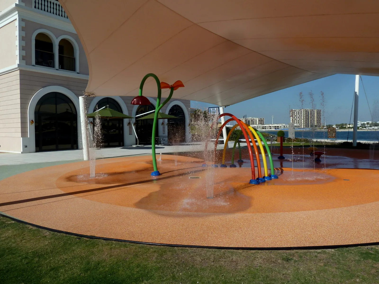The Ritz-Carlton Abu Dhabi, Grand Canal, Abu Dhabi
