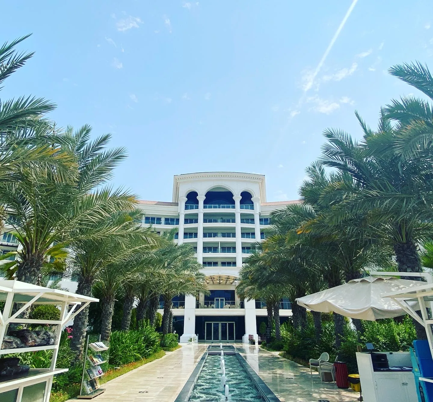 Waldorf Astoria Dubai Palm Jumeirah — Exterior, Dubai