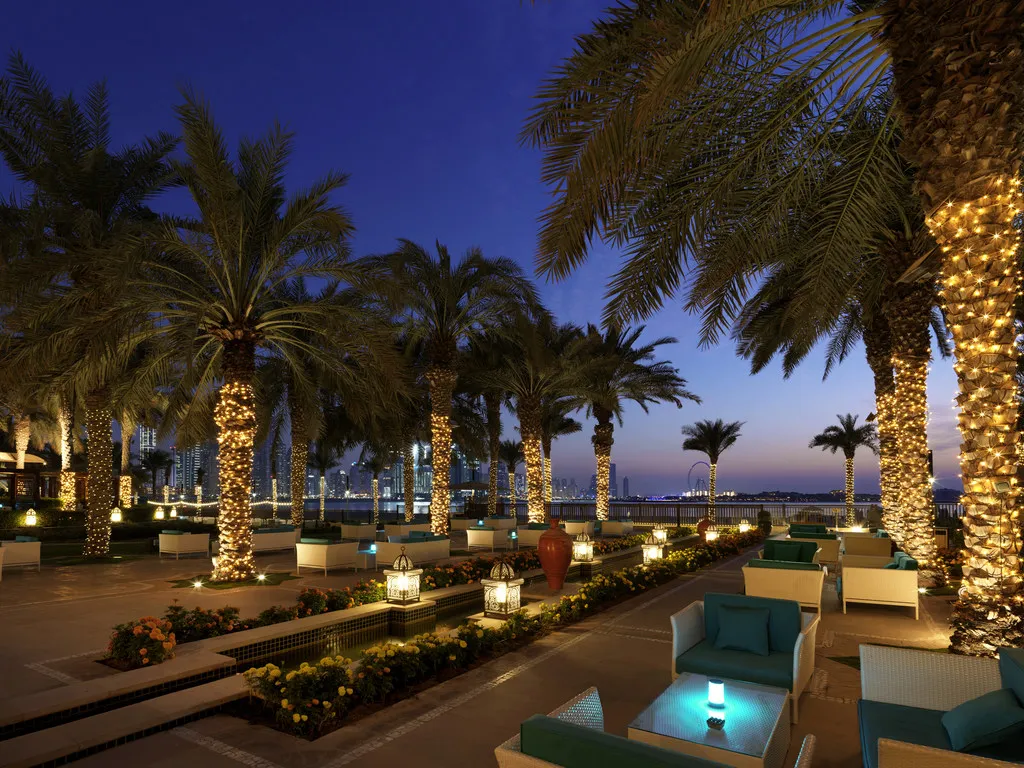 Fairmont The Palm — Exterior, Dubai