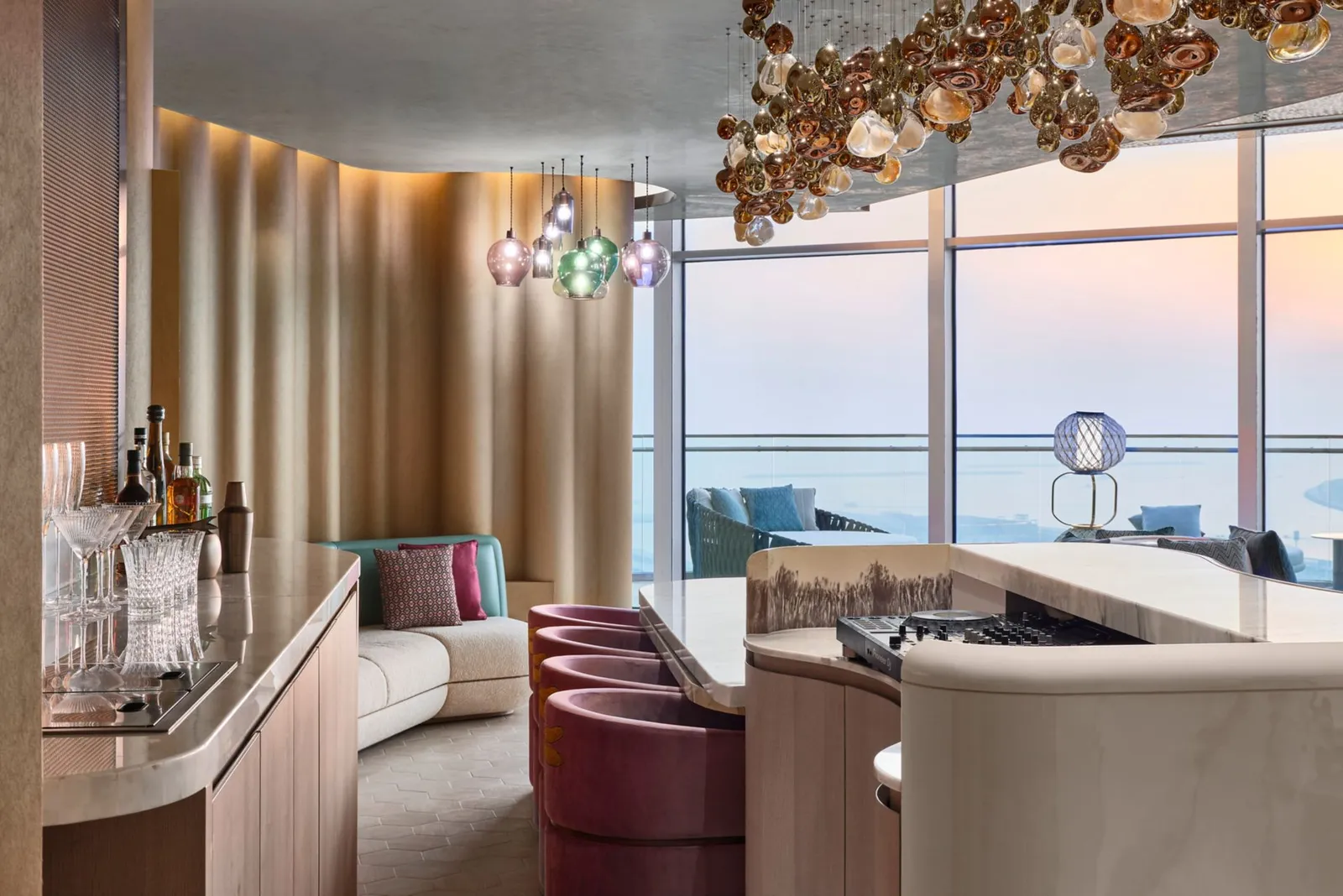 W Dubai – Mina Seyahi, Dubai