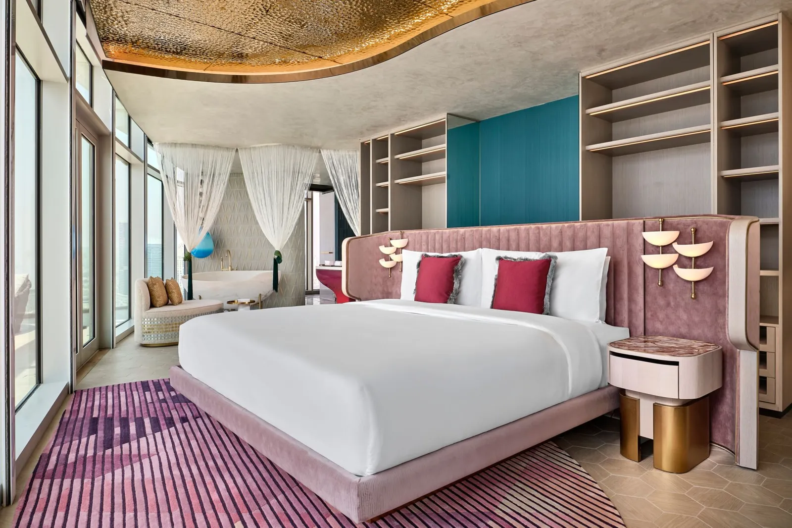 W Dubai – Mina Seyahi, Dubai
