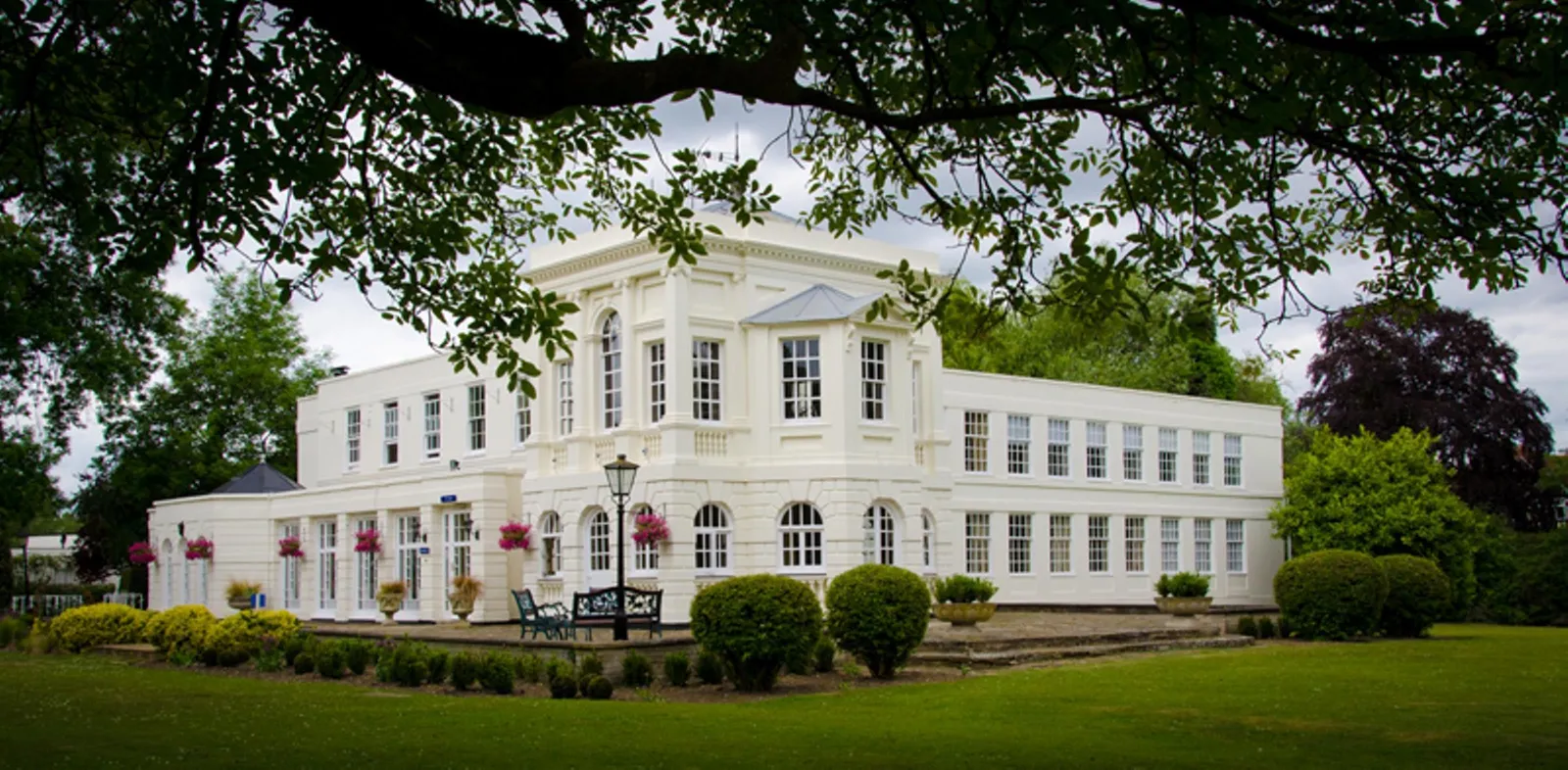 Monkey Island Estate — Exterior, Bray