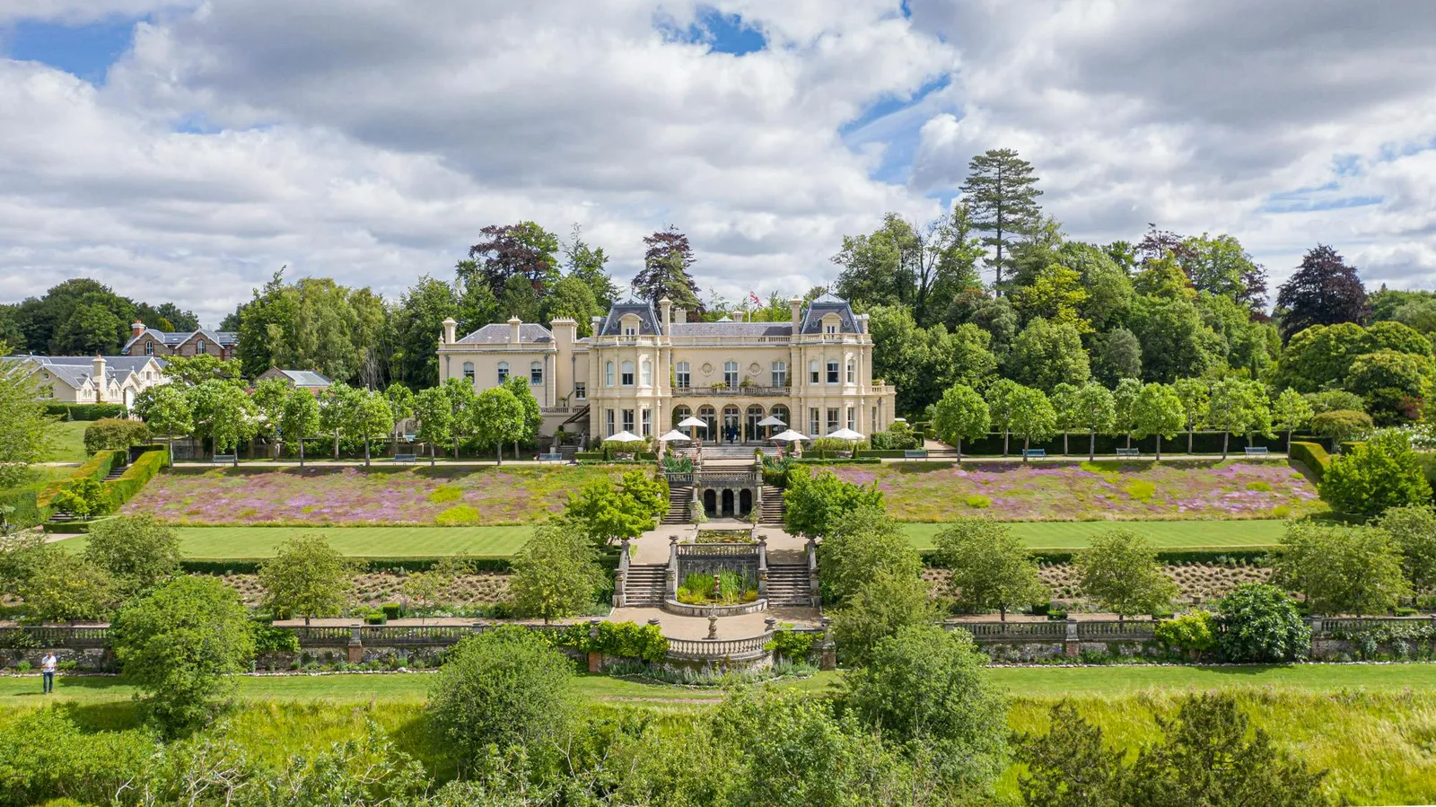 Beaverbrook, Leatherhead