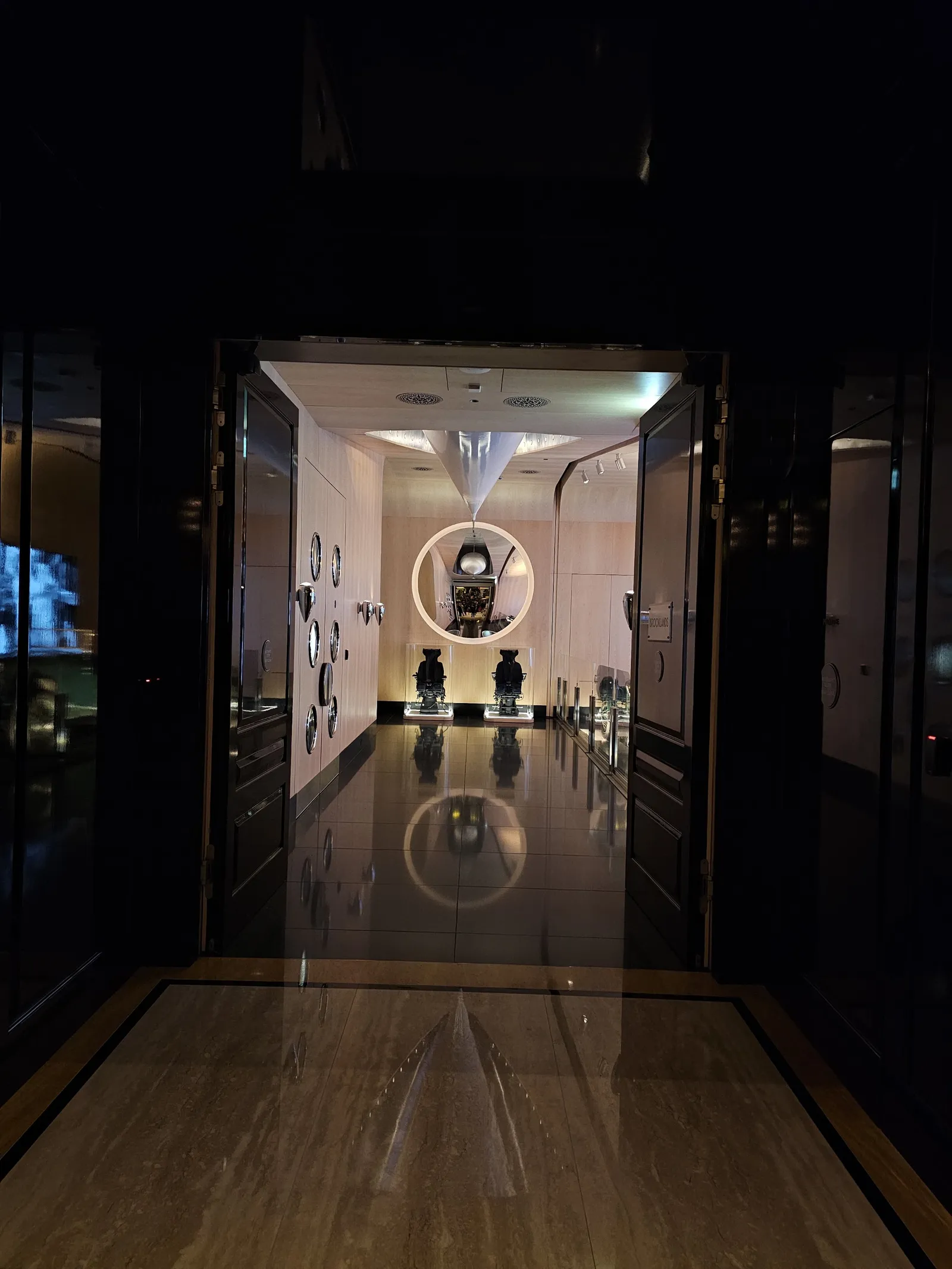 The Peninsula London — Exterior, London