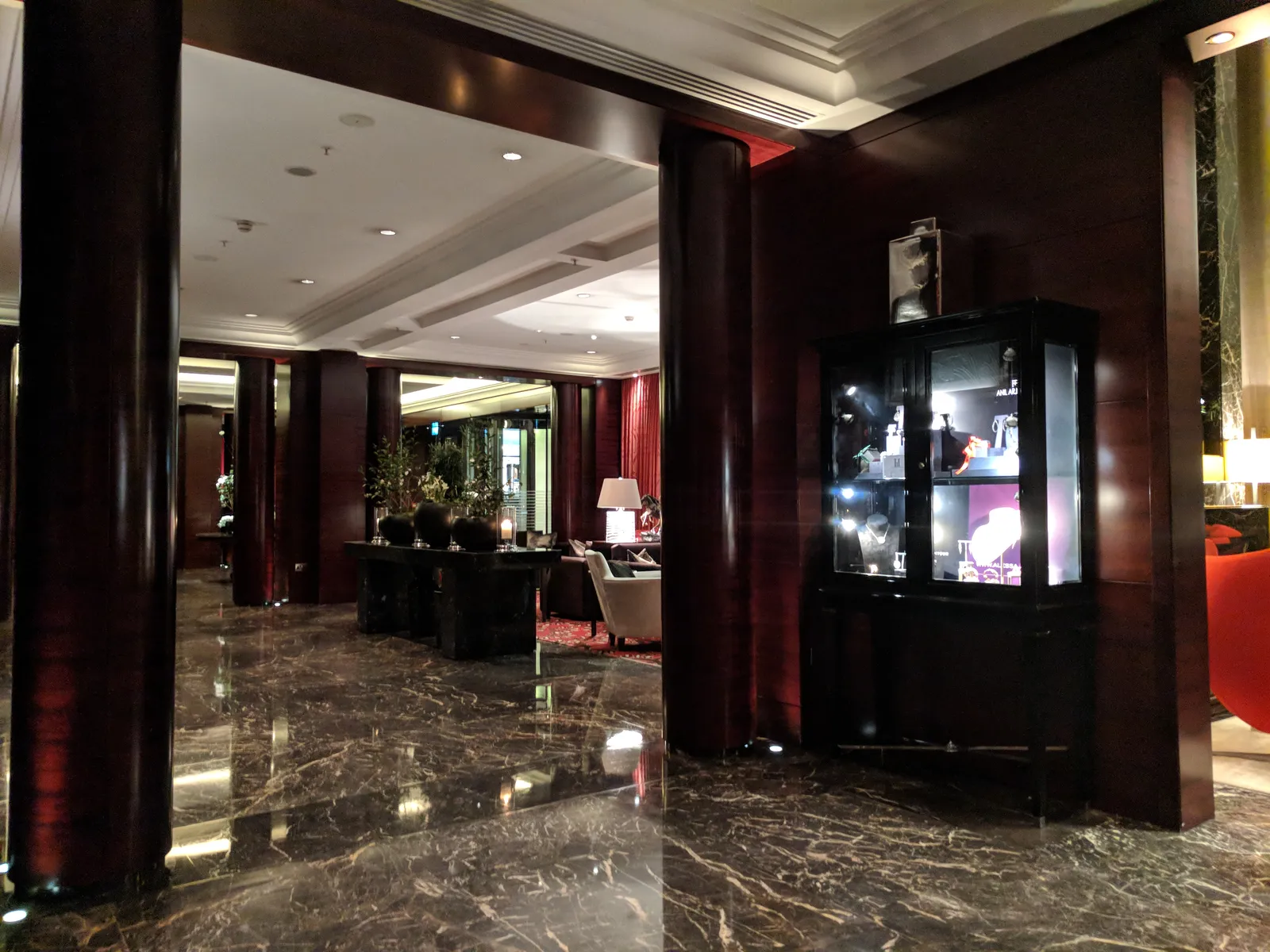 Four Seasons Hotel London at Park Lane — Exterior, London