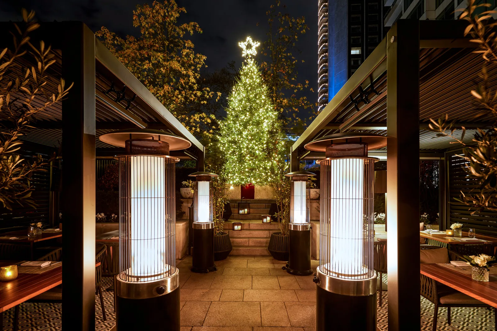 Four Seasons Hotel London at Park Lane — Exterior, London