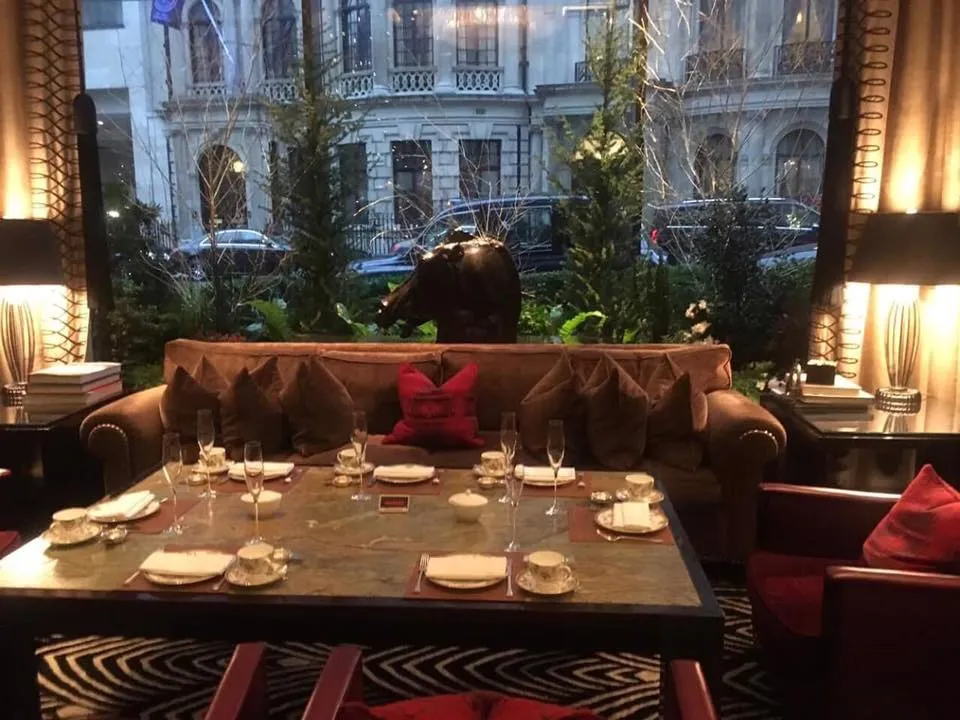 Four Seasons Hotel London at Park Lane — Exterior, London