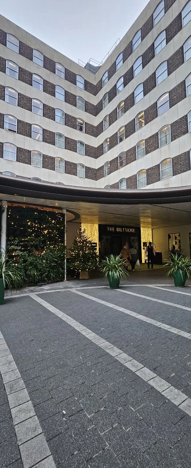 The Biltmore Mayfair — Exterior, London