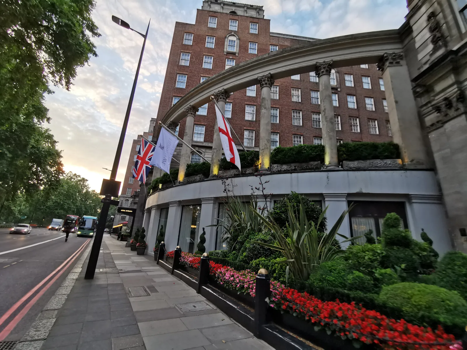 JW Marriott Grosvenor House London — Exterior, London