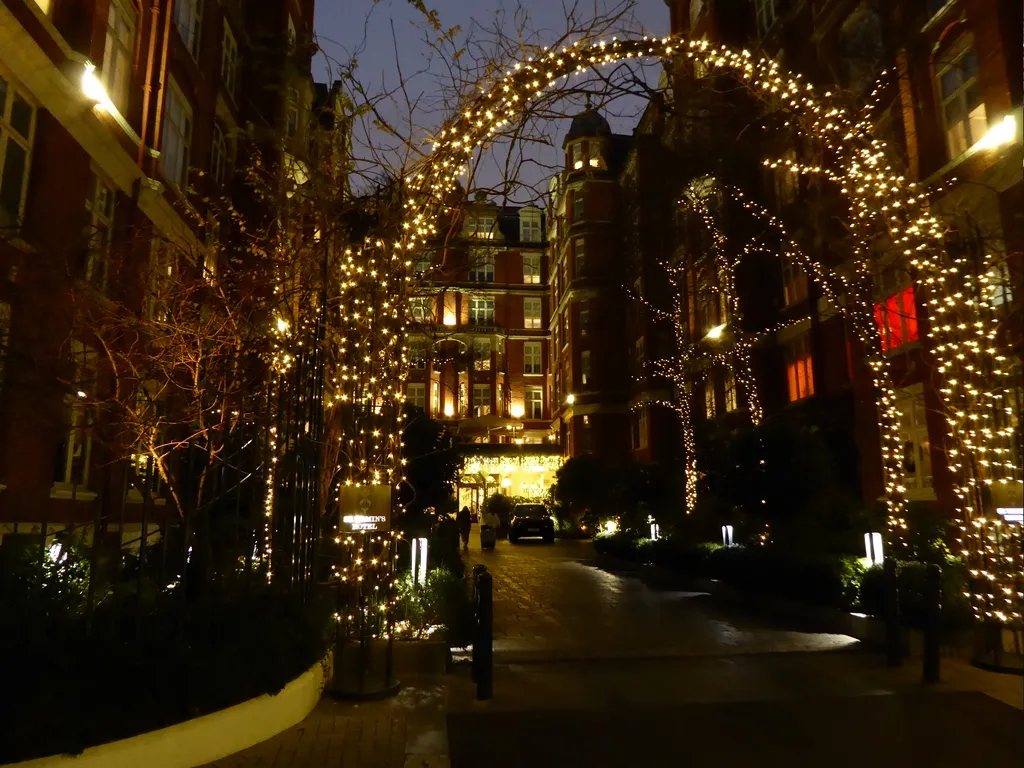 St. Ermin's Hotel, London