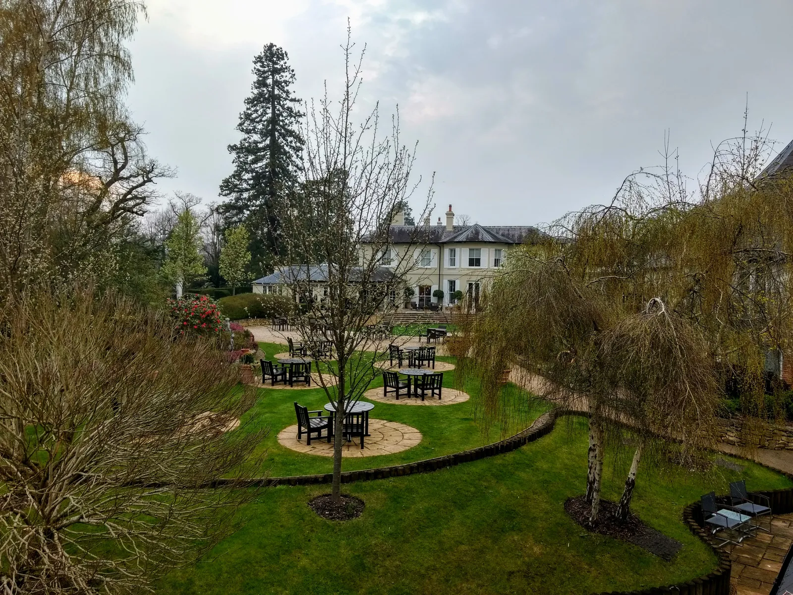The Vineyard — Exterior, Newbury