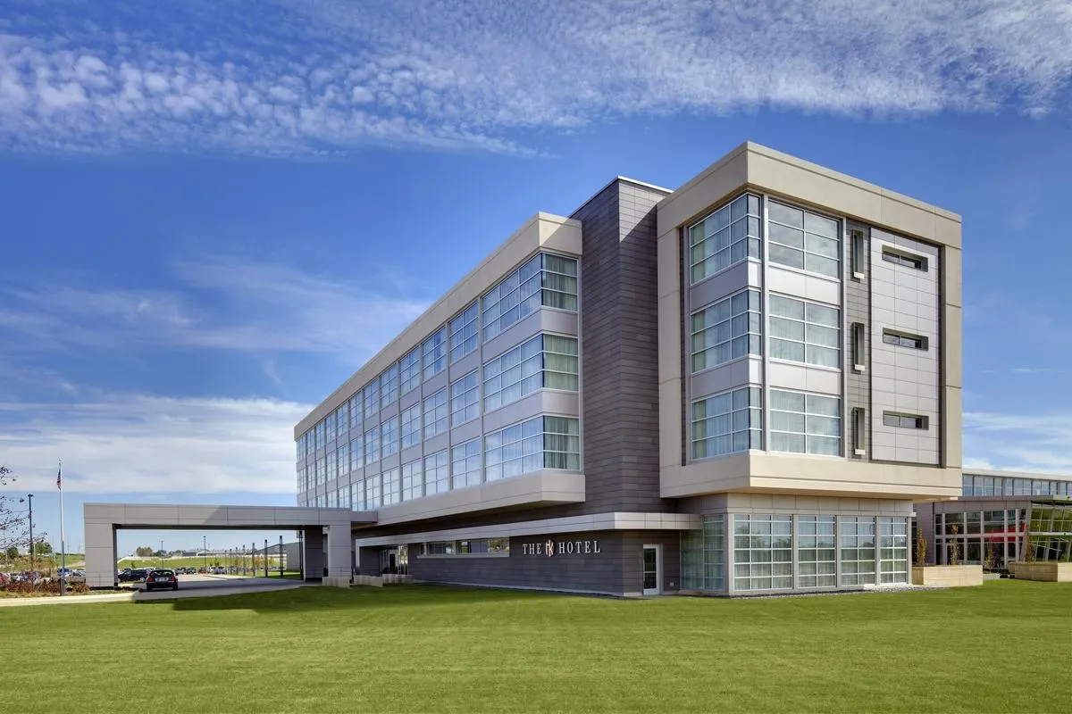 The Hotel at Kirkwood Center, Cedar Rapids