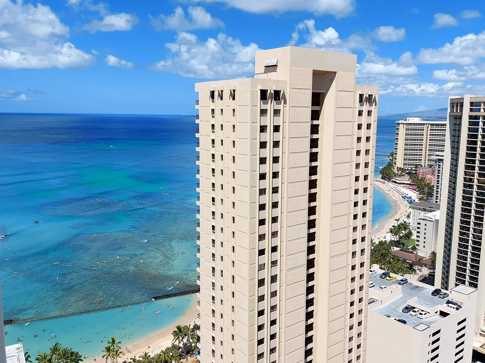 'Alohilani Resort Waikiki Beach — Exterior, Honolulu