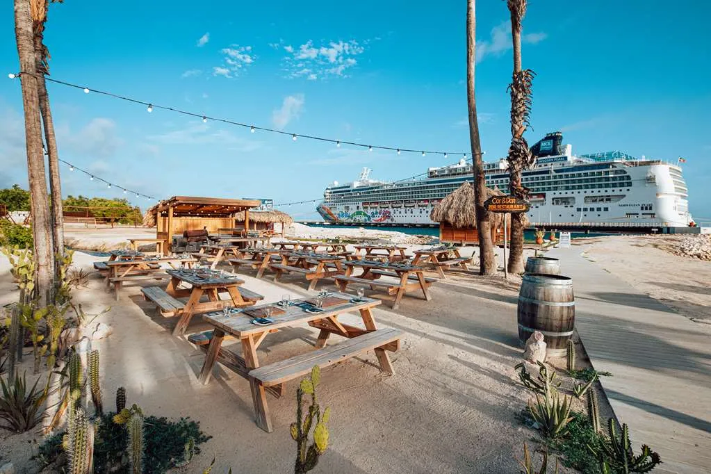 Mangrove Beach Corendon Curacao All-Inclusive Resort, Curio by Hilton — Exterior, Willemstad