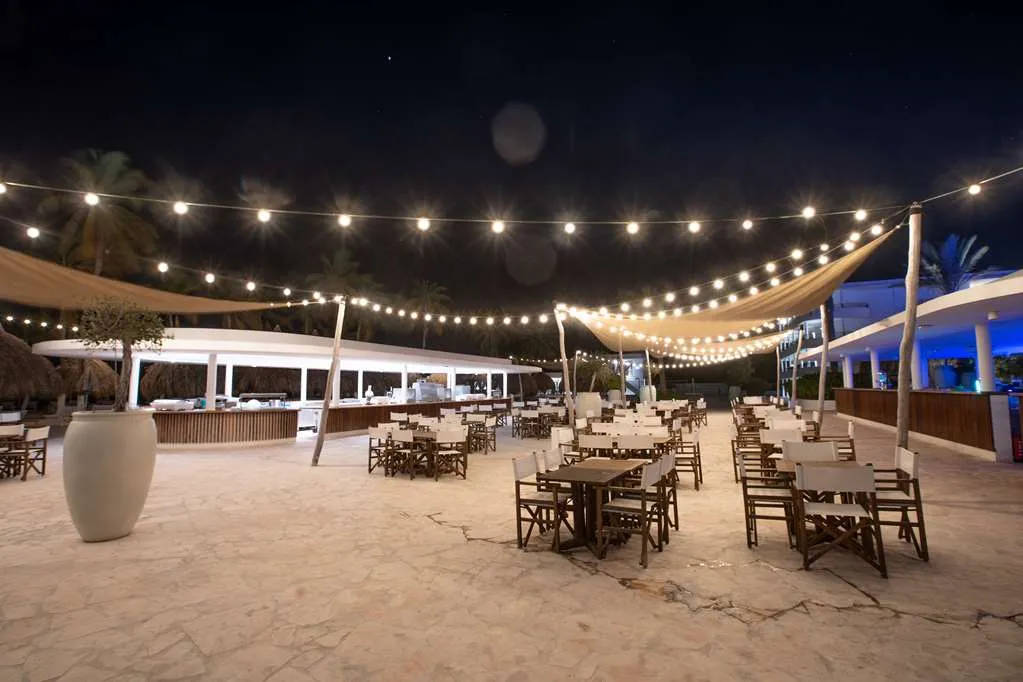 The Rif at Mangrove Beach Corendon Curacao All-Inclusive, Curio by Hilton — Exterior, Willemstad