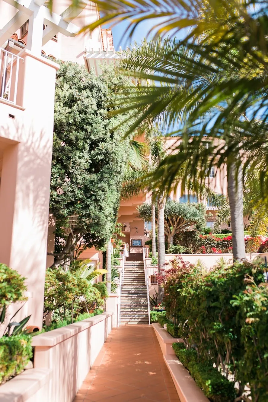 La Valencia Hotel — Exterior, La Jolla