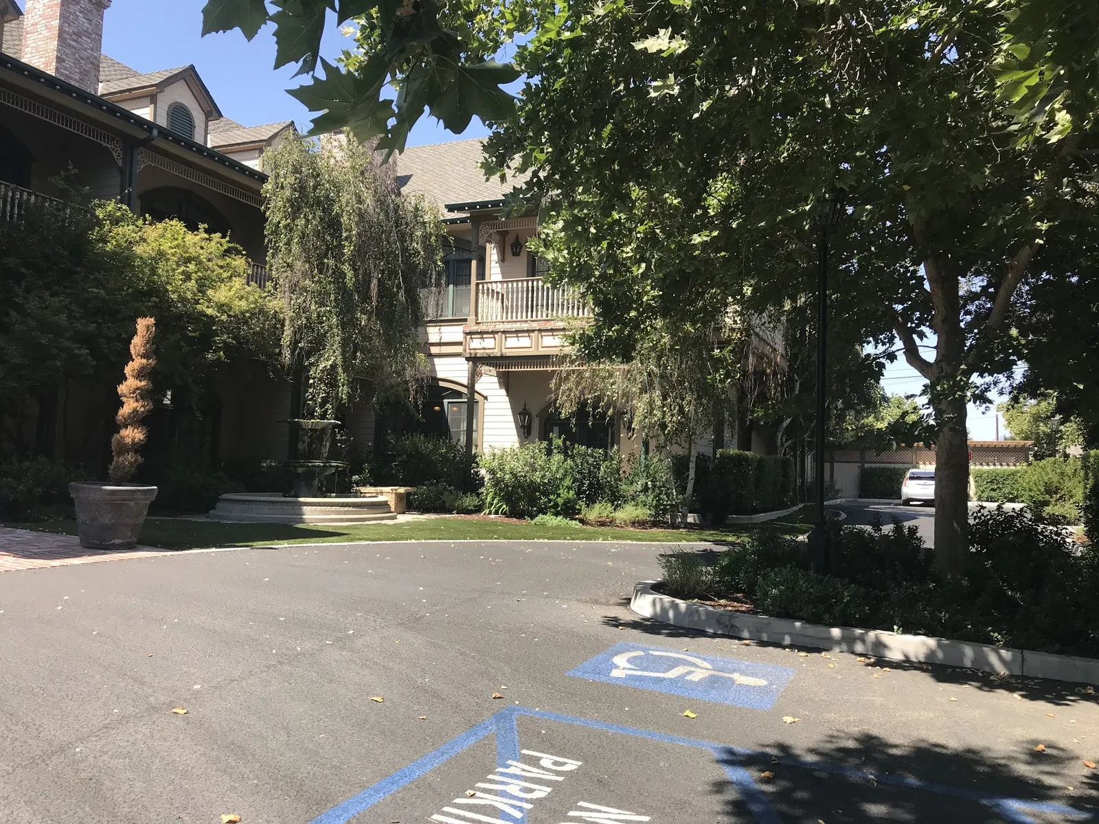 Fess Parker Wine Country Inn — Exterior, Los Olivos