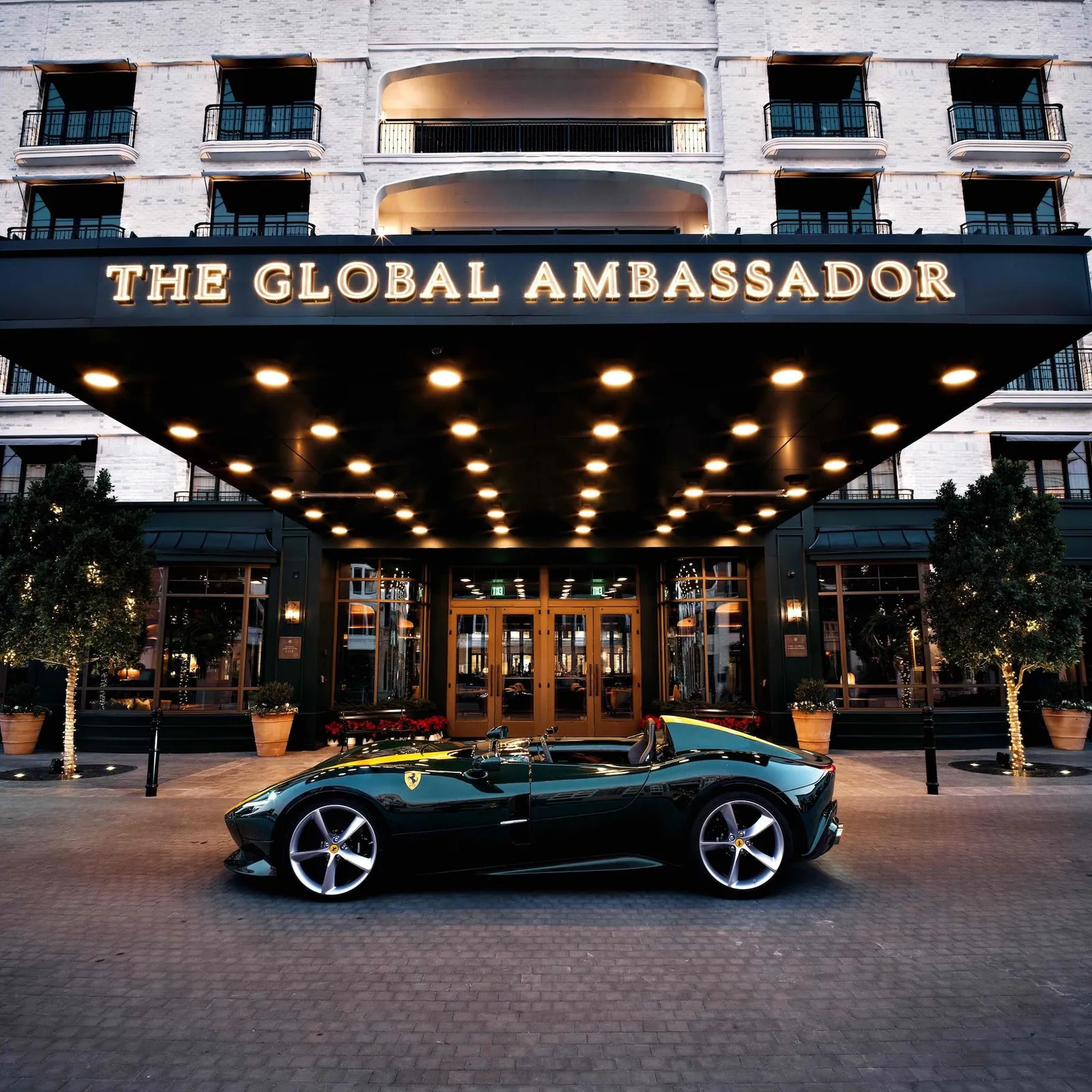 The Global Ambassador — Exterior, Phoenix