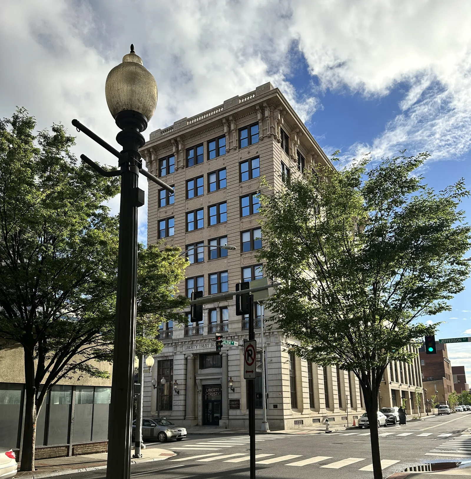The Liberty Trust, Roanoke