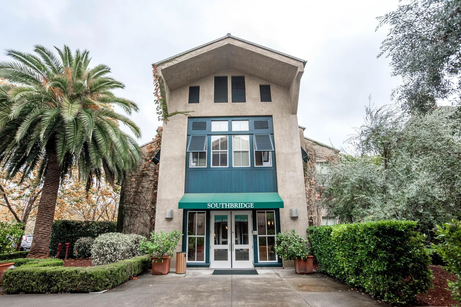 Southbridge Napa Valley, St. Helena