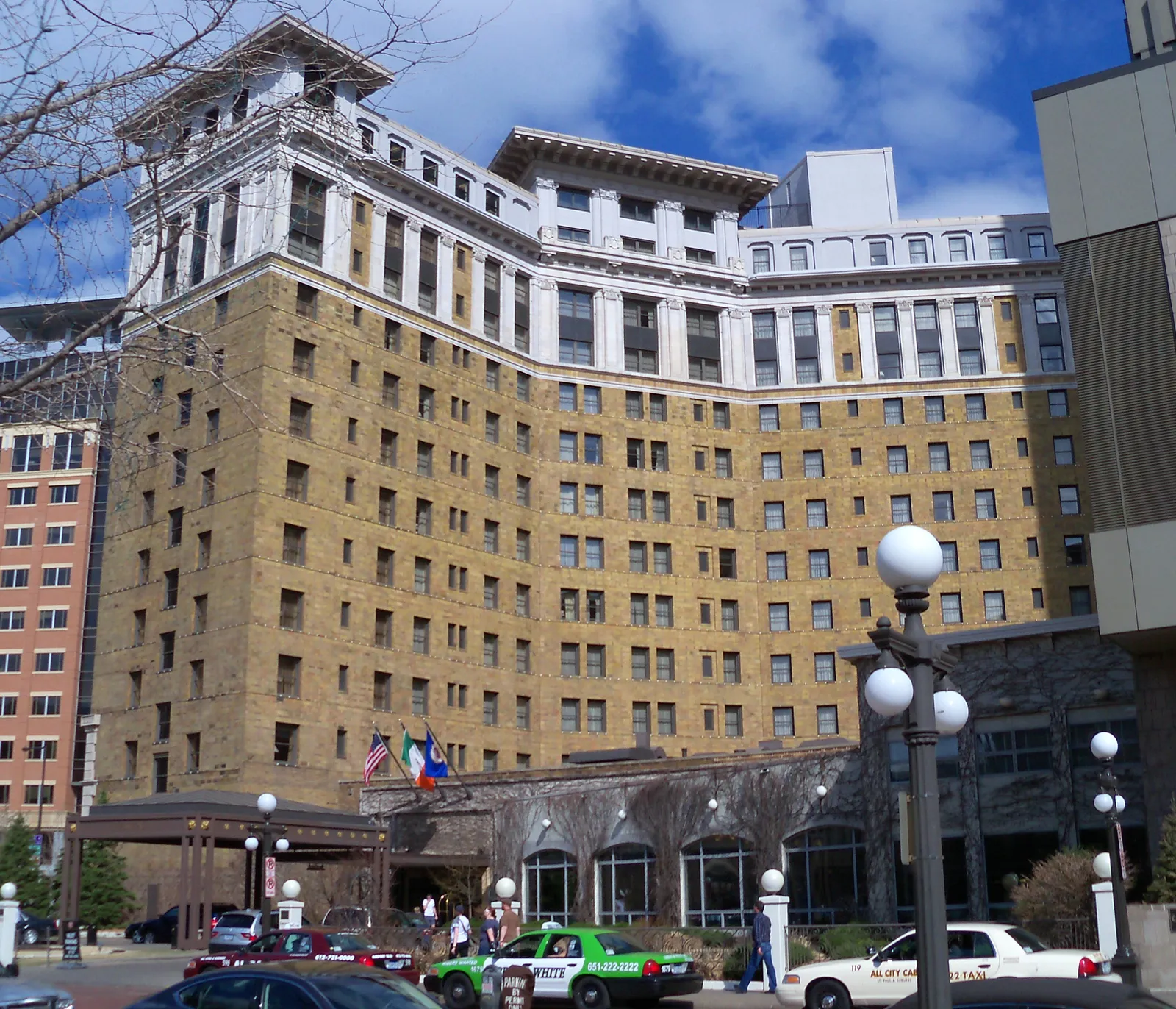 The Saint Paul Hotel, St. Paul