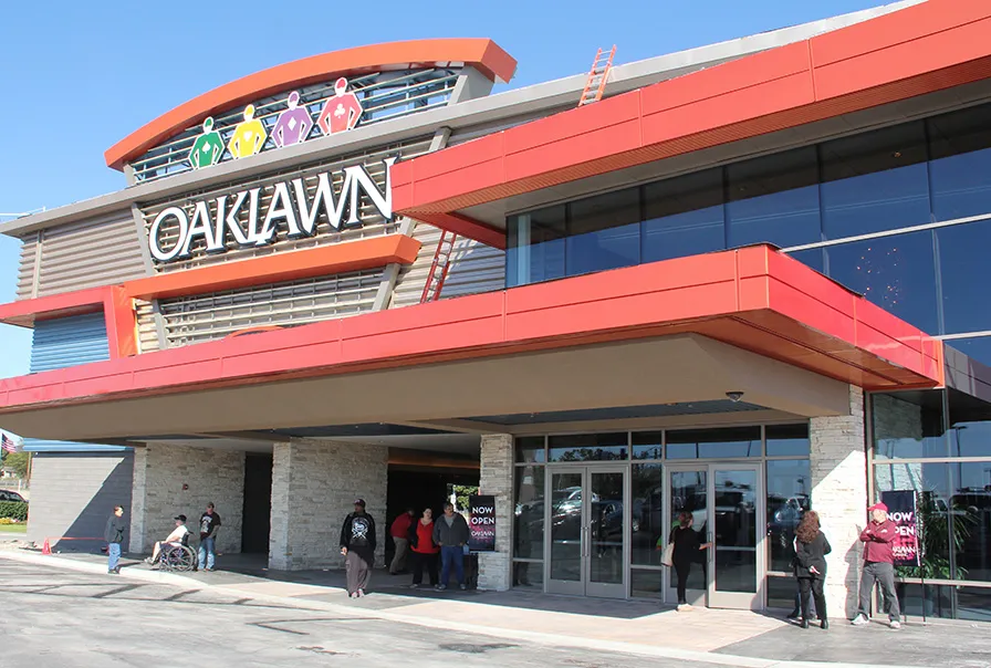 Oaklawn Hot Springs, Arkansas — At a glance, Hot Springs