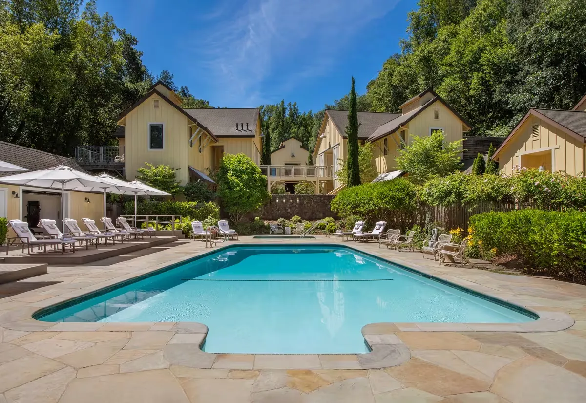 Farmhouse Inn, Forestville