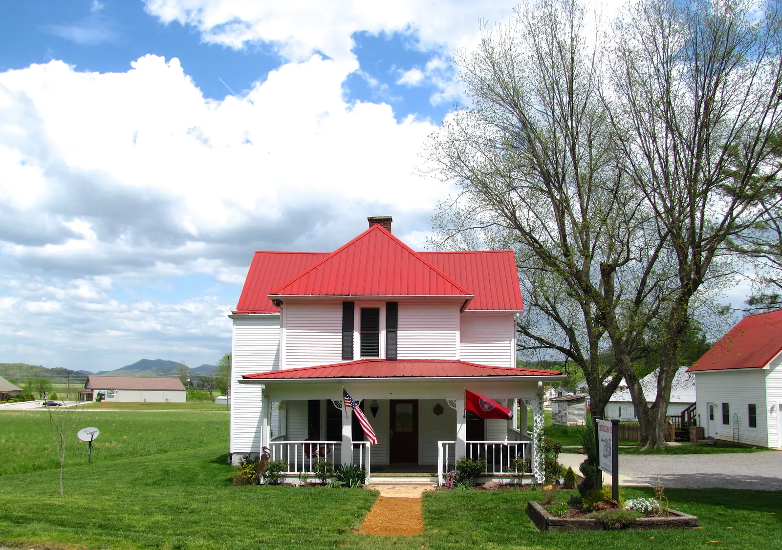 Farmhouse Inn, Forestville