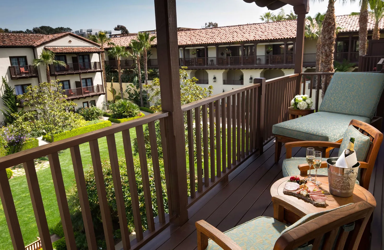 Estancia La Jolla Hotel & Spa — Exterior, La Jolla