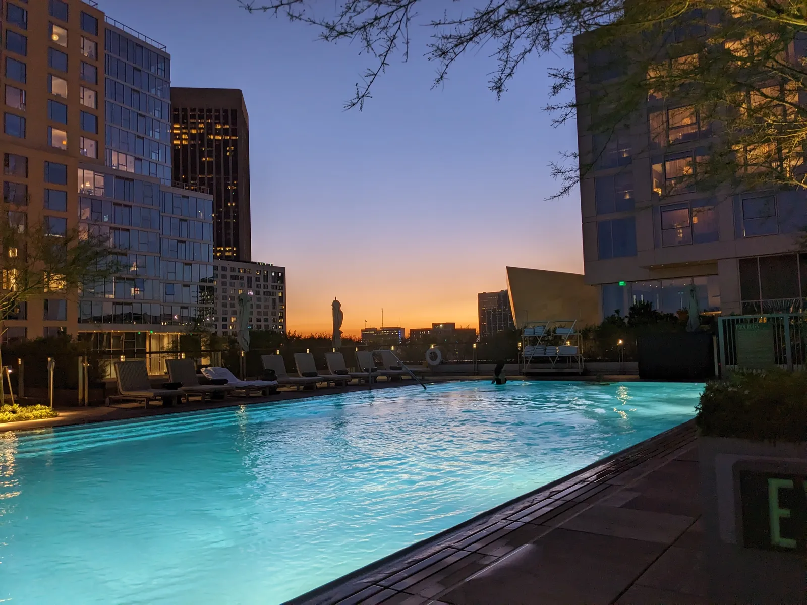 Conrad Los Angeles — Exterior, Los Angeles