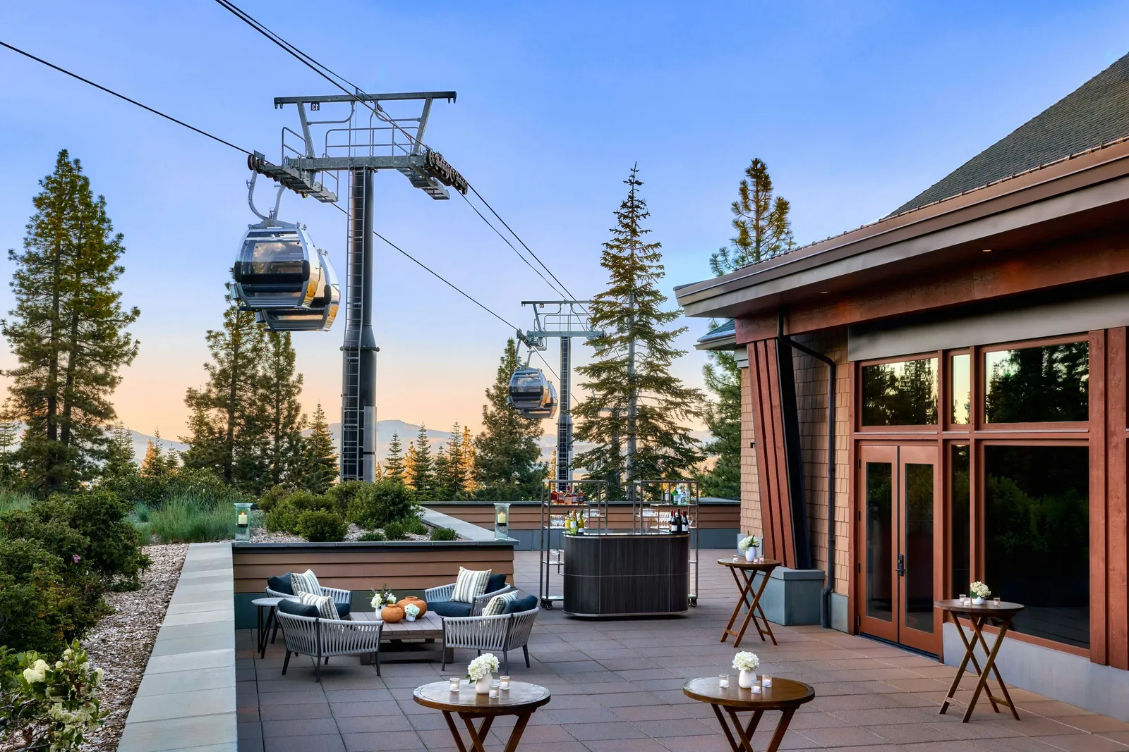 The Ritz-Carlton, Lake Tahoe — Exterior, Truckee