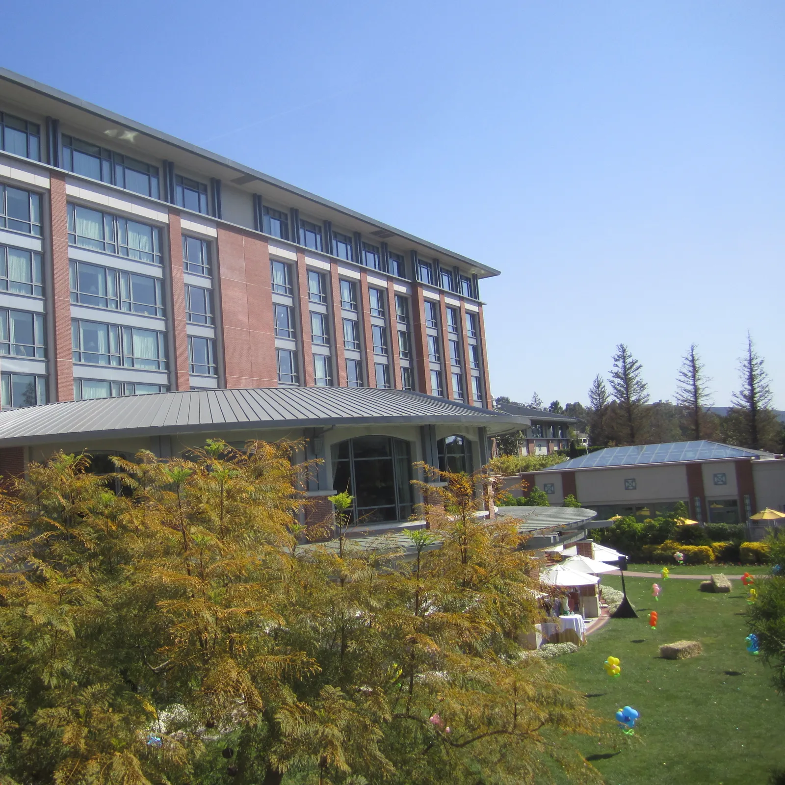 Four Seasons Hotel Westlake Village, Westlake Village