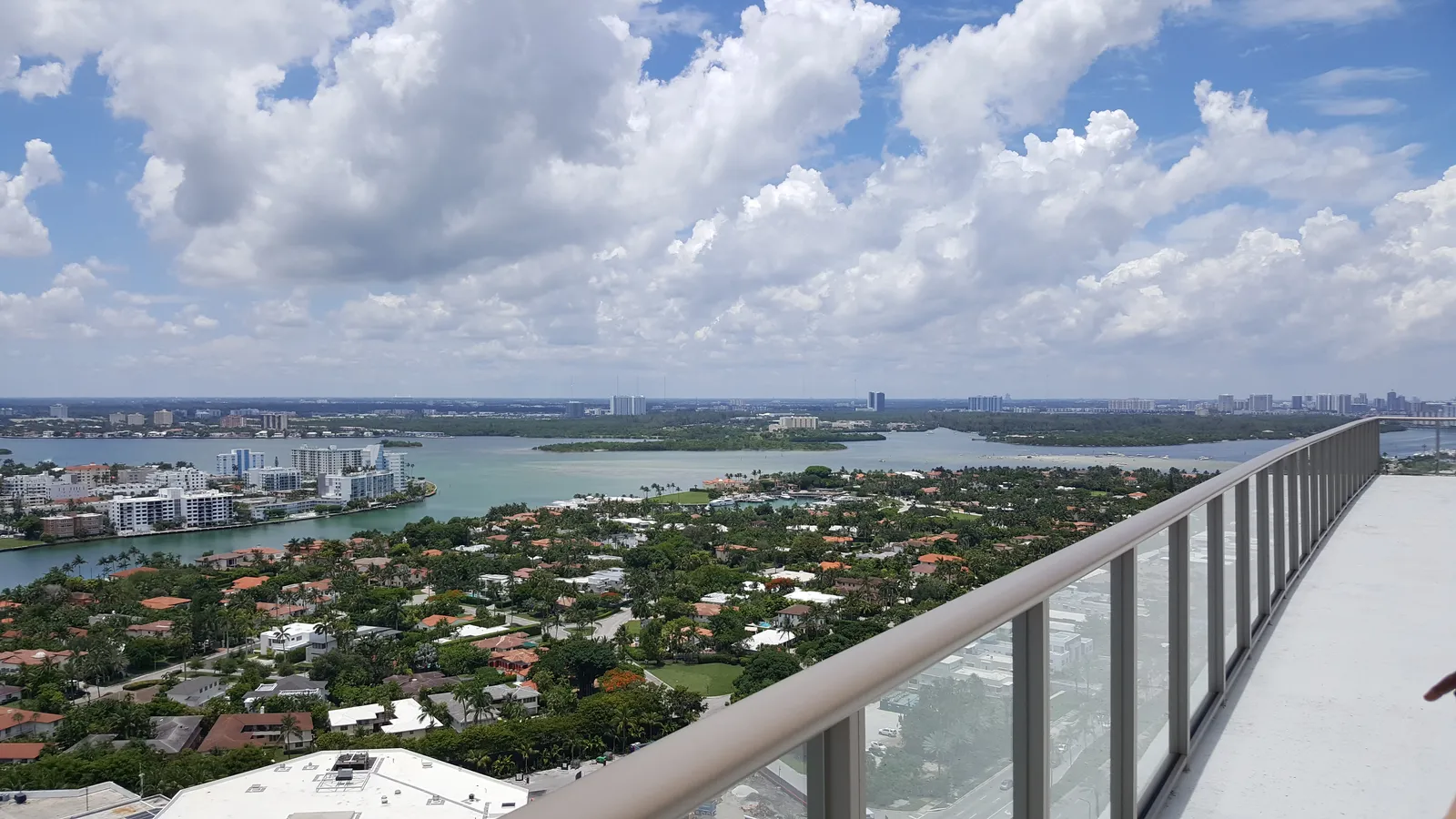 The St. Regis Bal Harbour Resort — Exterior, Miami