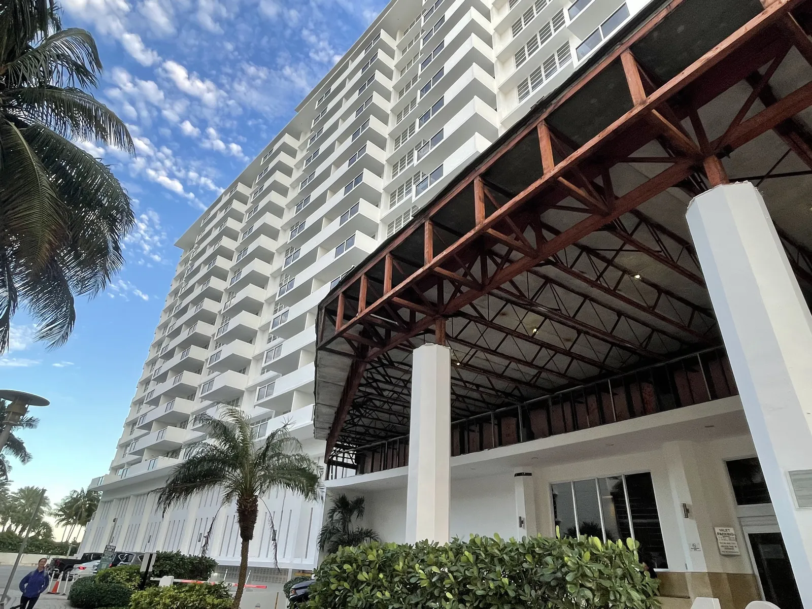 The Ritz-Carlton, South Beach — Exterior, Miami Beach