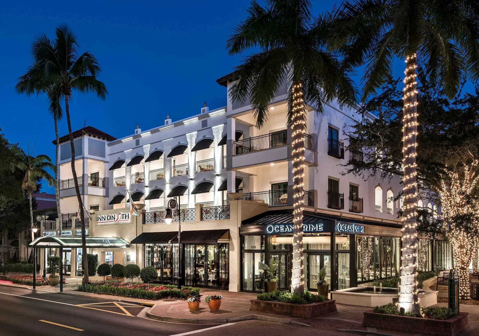 Inn on Fifth and Club Level Suites, Naples