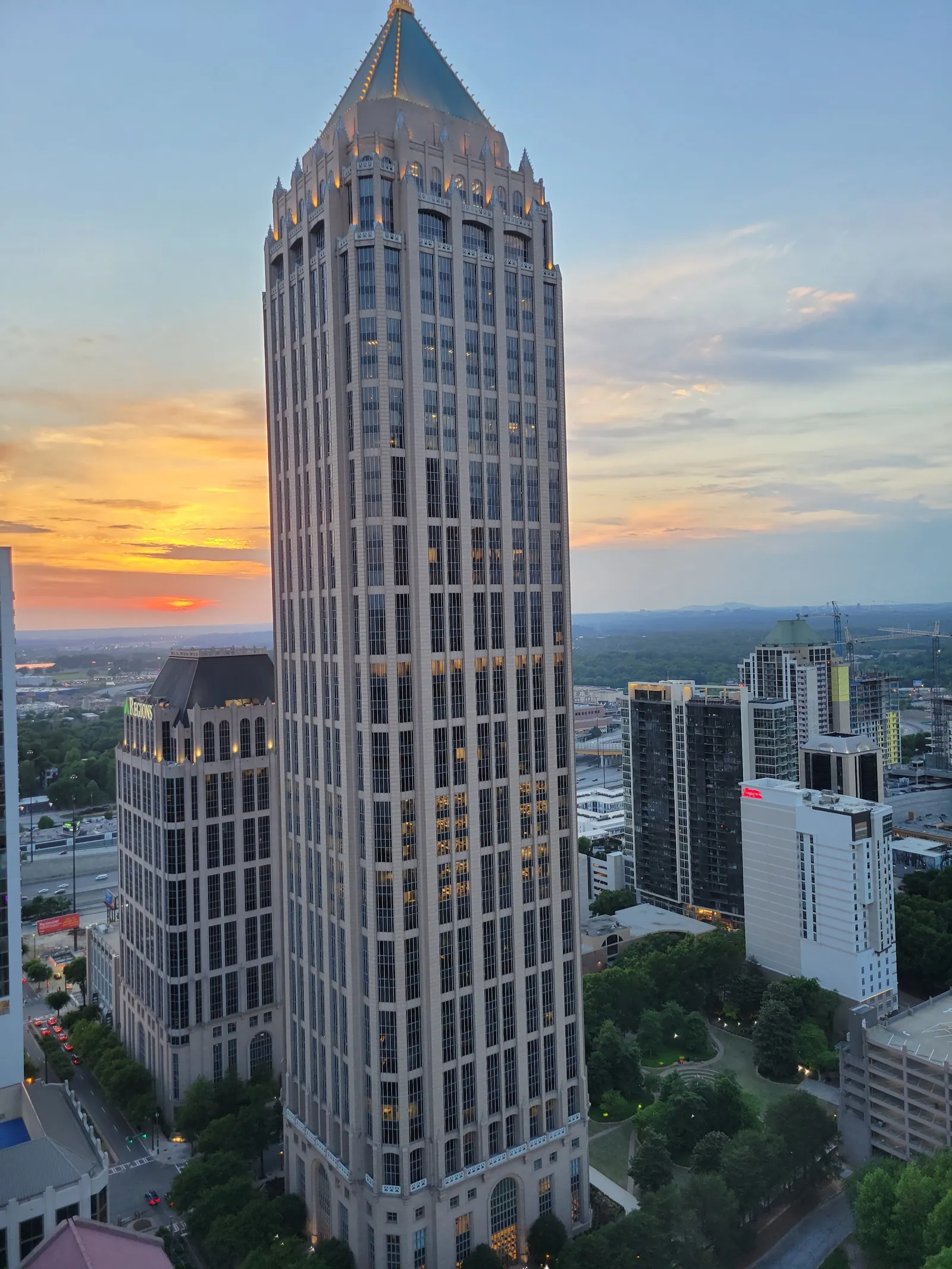 Four Seasons Hotel Atlanta — Exterior, Atlanta
