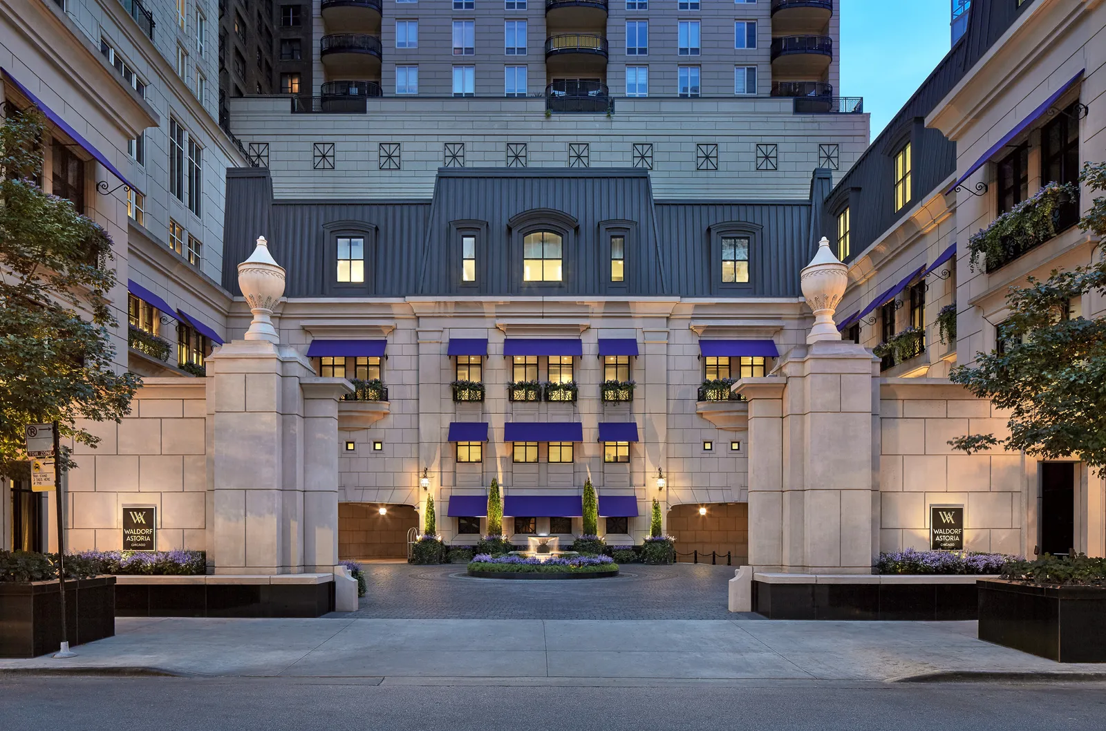 Waldorf Astoria Chicago — Exterior, Chicago
