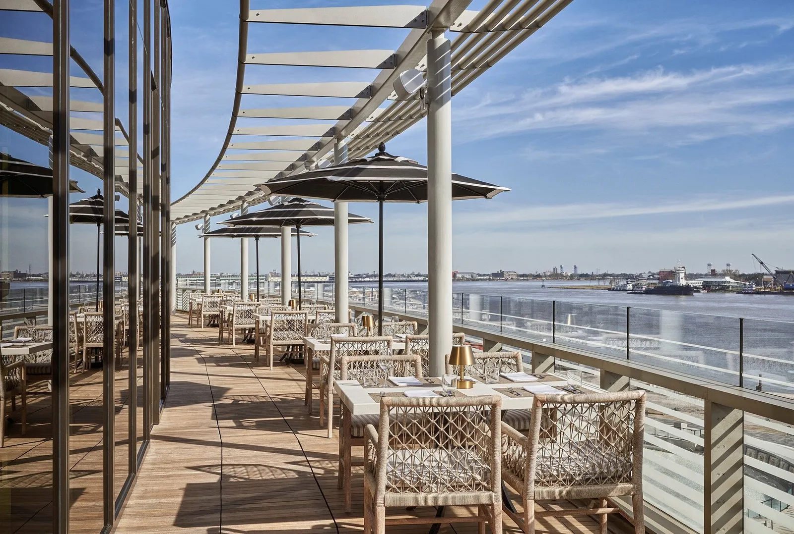 Four Seasons Hotel New Orleans — Exterior, New Orleans