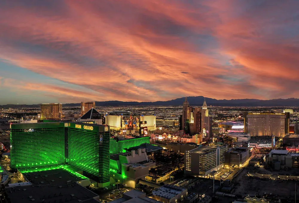 Skylofts at MGM Grand — Exterior, Las Vegas