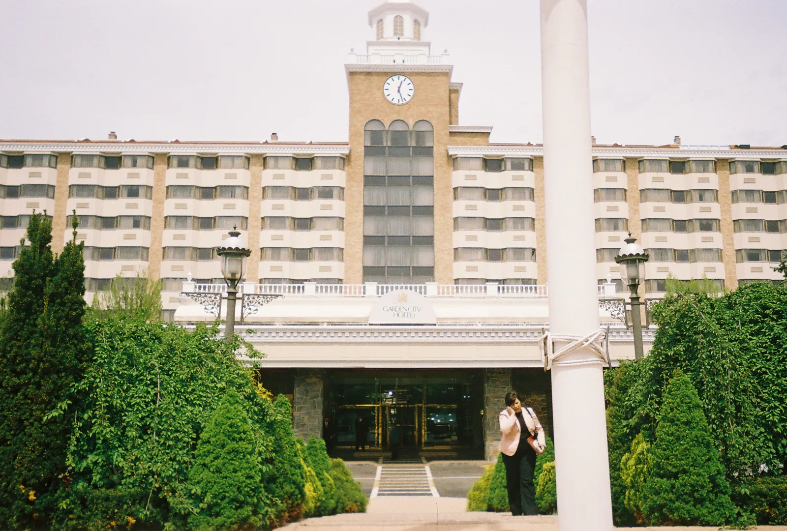 The Garden City Hotel, Garden City