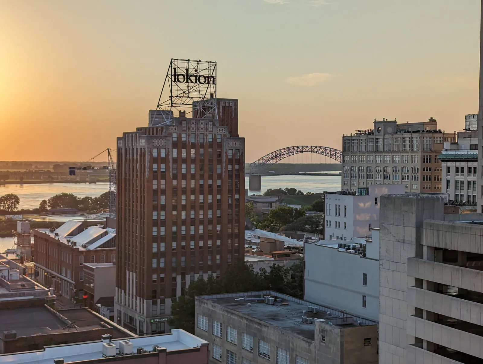 The Peabody Memphis — Exterior, Memphis